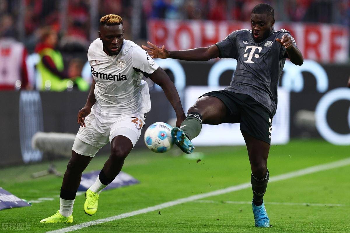 关于德甲创新战术，关键扑救与精彩进球交织，比赛精彩纷呈的信息