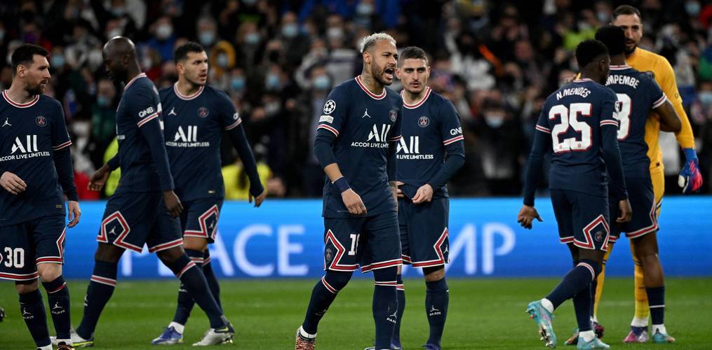 乐鱼官网-法甲激烈，球迷反应热烈