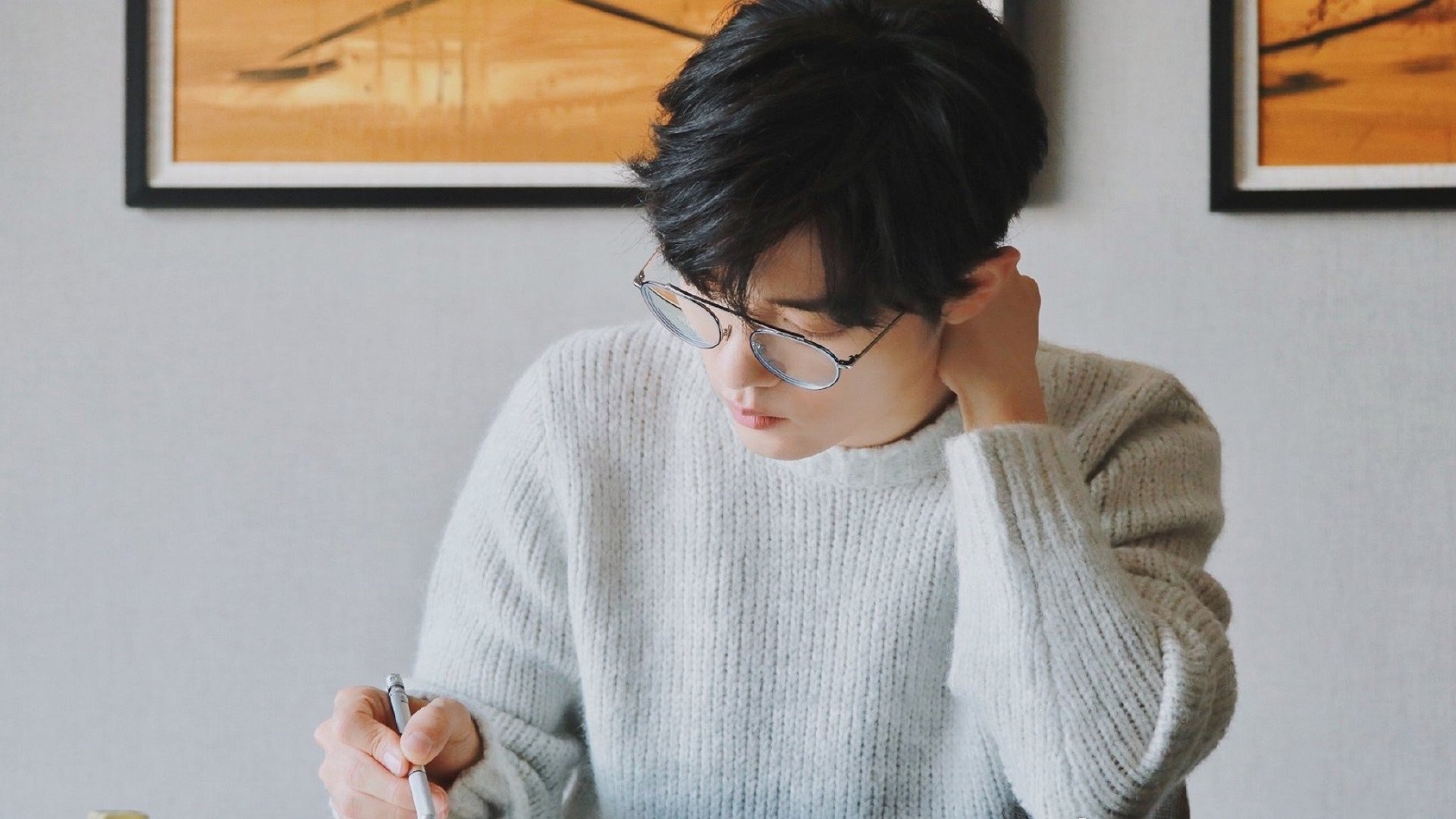 leyu乐鱼体育综合-比赛回顾：关键时刻张伟三分稳住局势，逆转走势！，张伟集锦