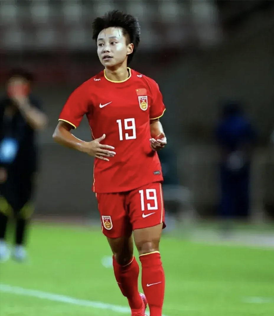 乐鱼体育:中国女足队长王珊珊：带领球队，力争在世界杯上取得好成绩的简单介绍